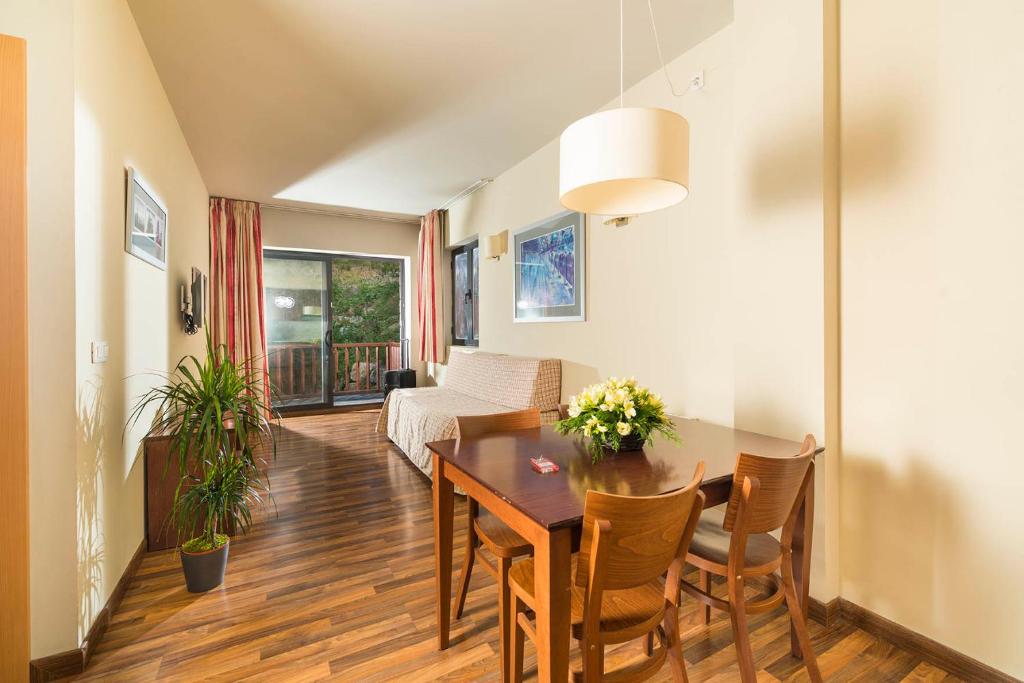 Guitart La Molina Aparthotel & Spa photo 1