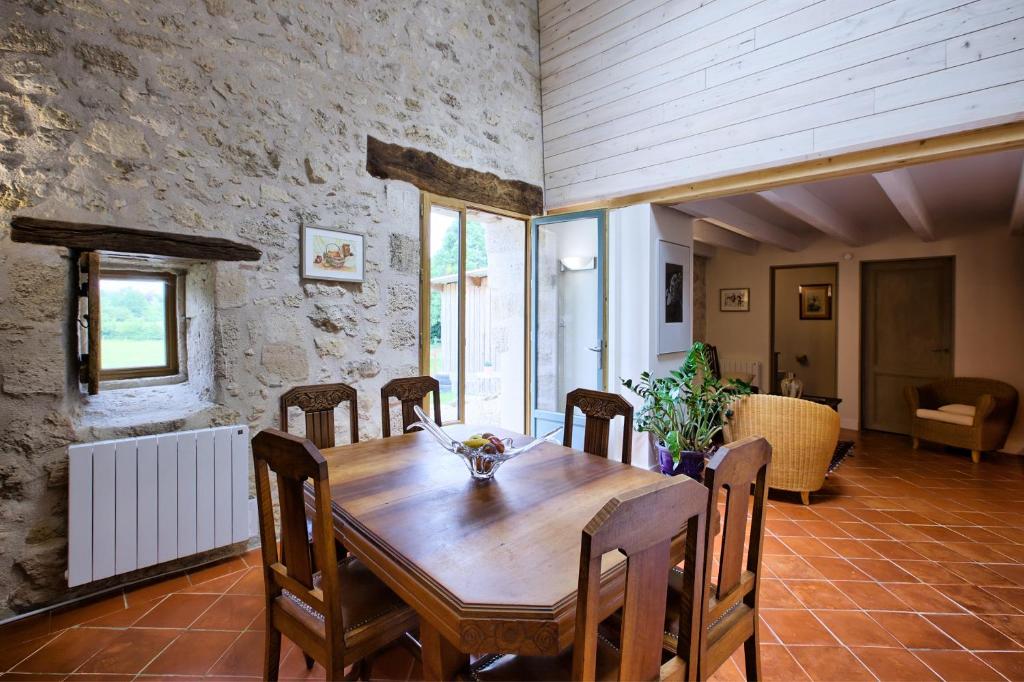 La Grange d'Oustaud photo 1
