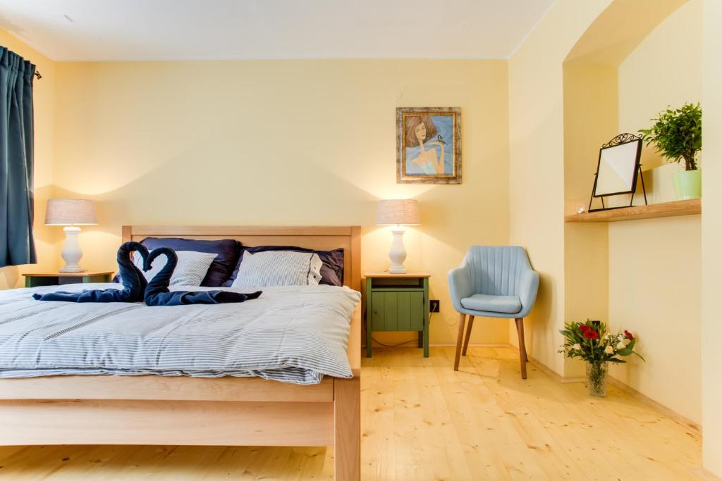 Amazing 5 bedroom house KRUMLOV 82 - 4 min walk to main square photo 3