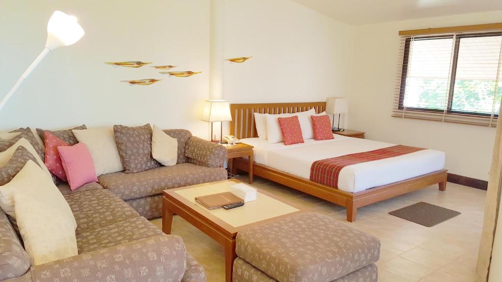 Сьюит (Люкс tree Top с видом на море - Люкс с 1 спальней), Курортный отель Birds and Bees Resort