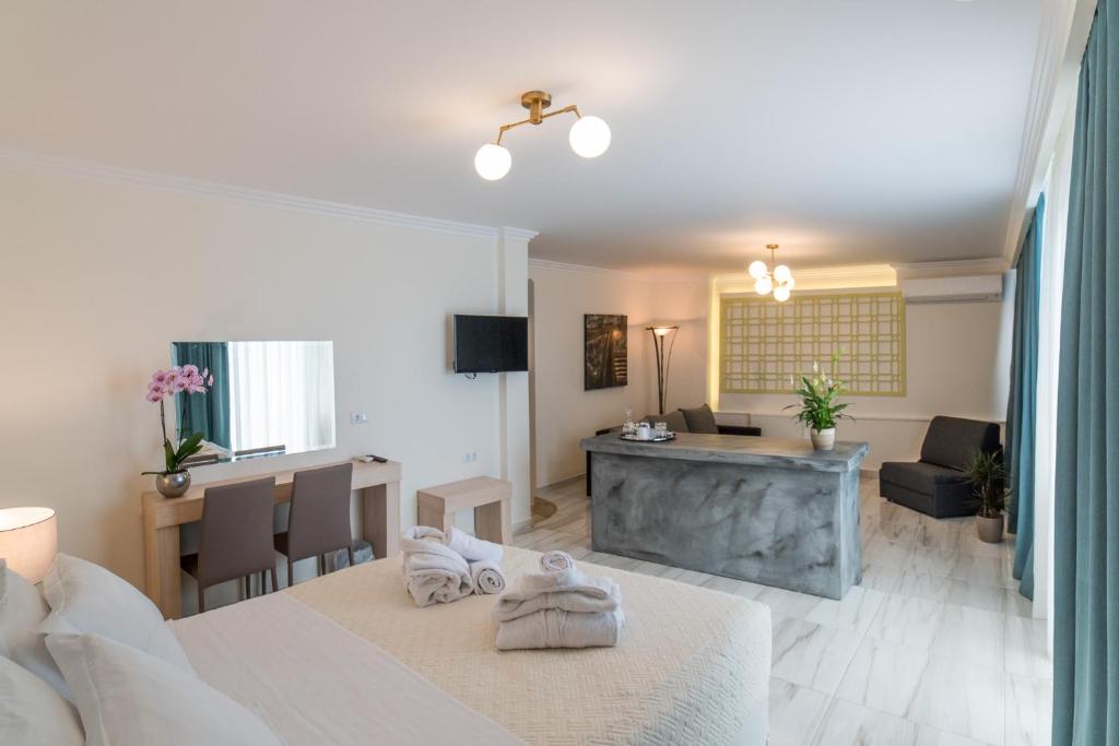 Сьюит (Улучшенный люкс с видом на море), Castello Boutique Rooms