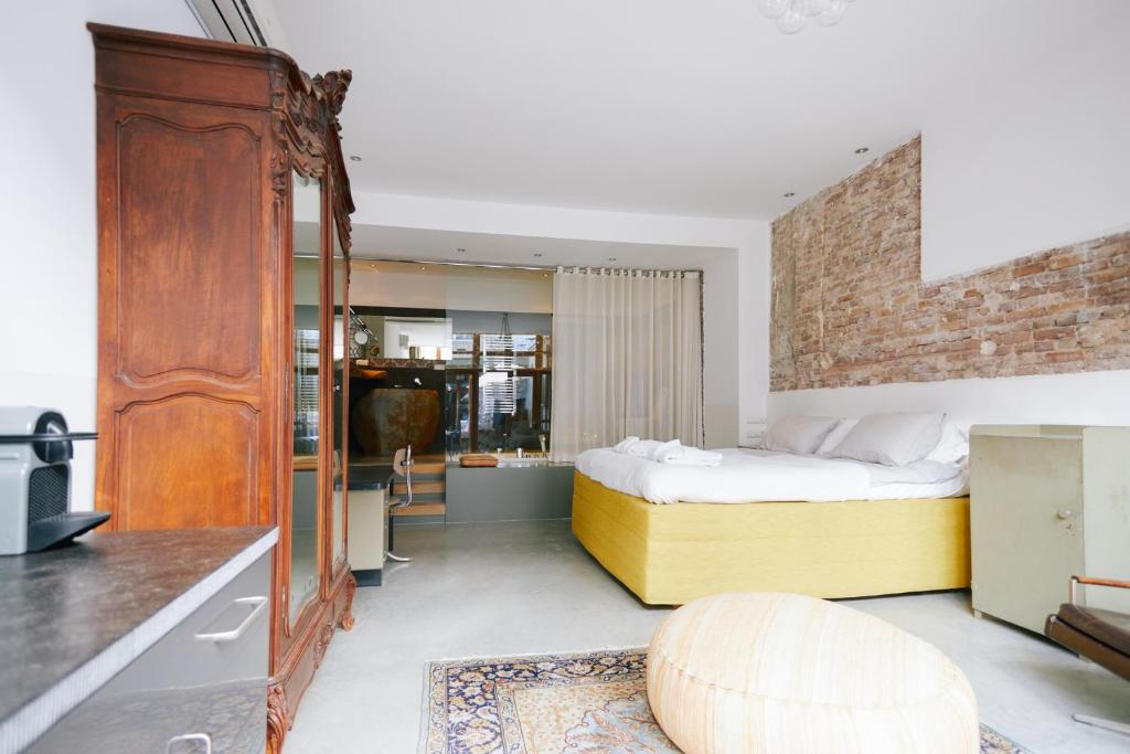 Hotel Karel Room Type - Deluxe Suite with Spa Bath