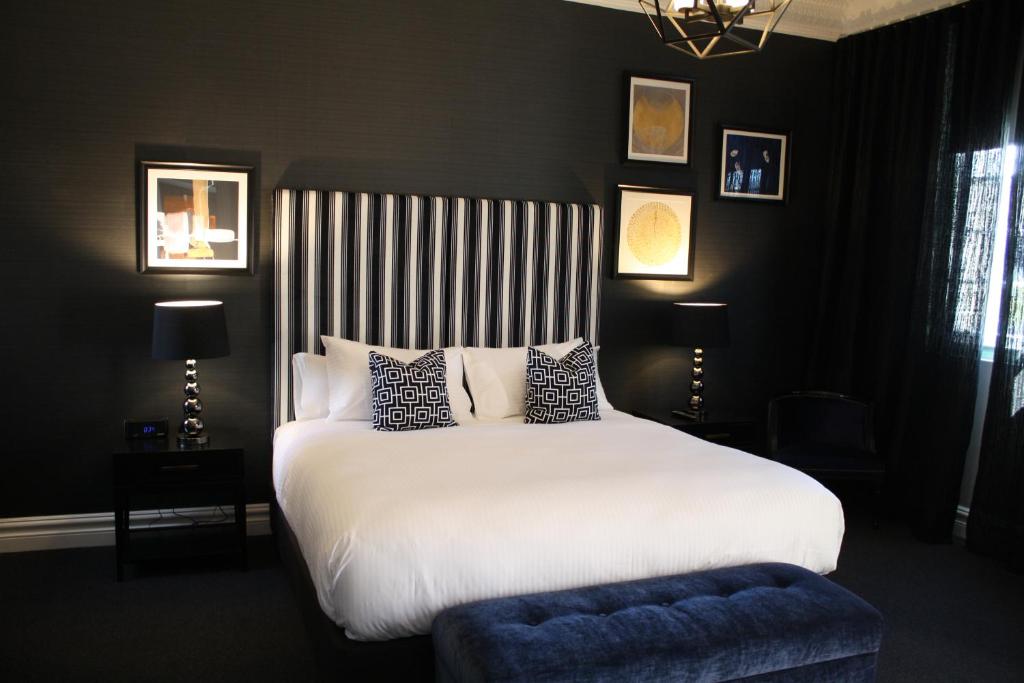 Mrs Banks Hotel photo 1