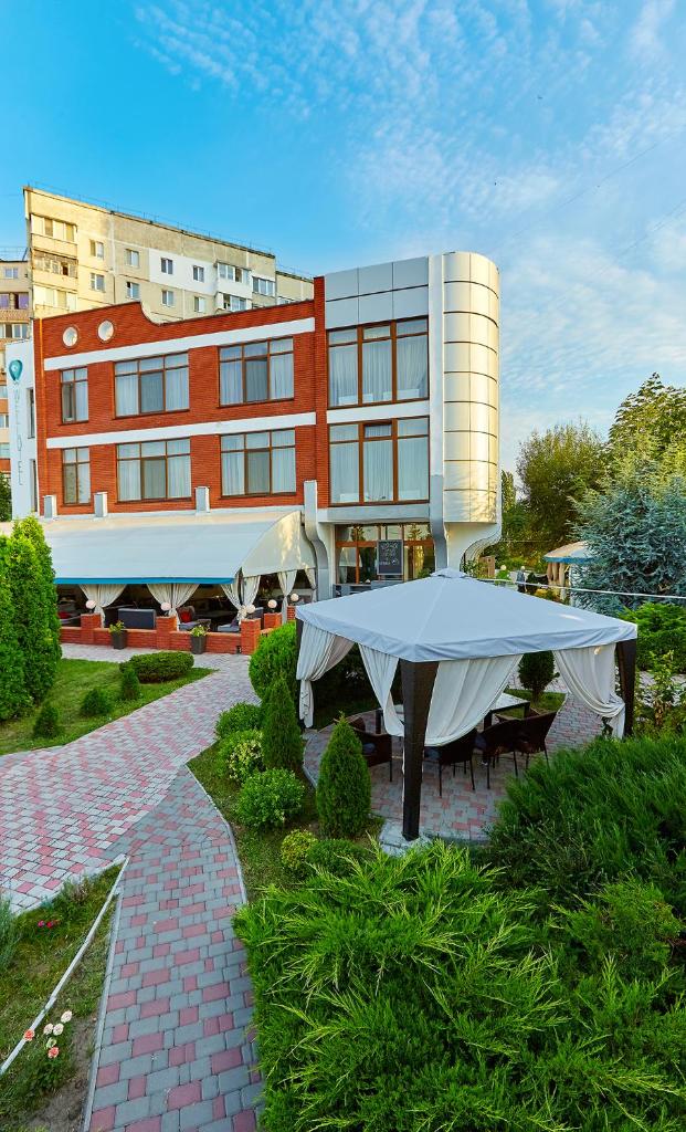 Wellotel Yuzhne photo 1
