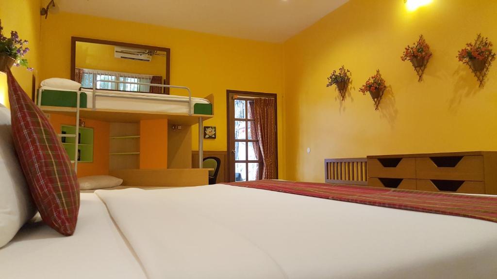 Семейный (Семейный люкс Big Bee Family), Курортный отель Birds and Bees Resort
