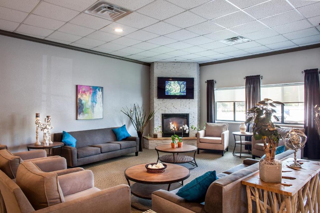 Heartland Inn Coralville photo 4