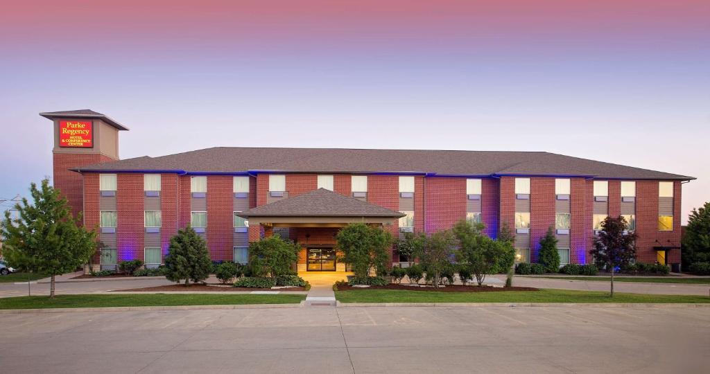 Parke Regency Hotel & Conf Ctr, BW Signature Collection image