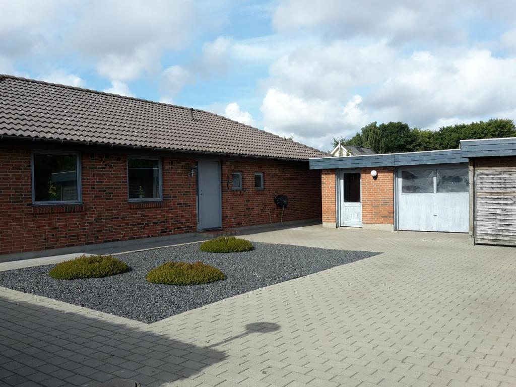 Villa in Brande photo 1