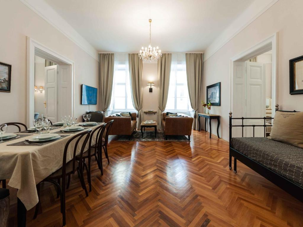 Апартаменты (Апартаменты с 3 спальнями - Schultergasse 5, 1010 Vienna), Elegant Vienna