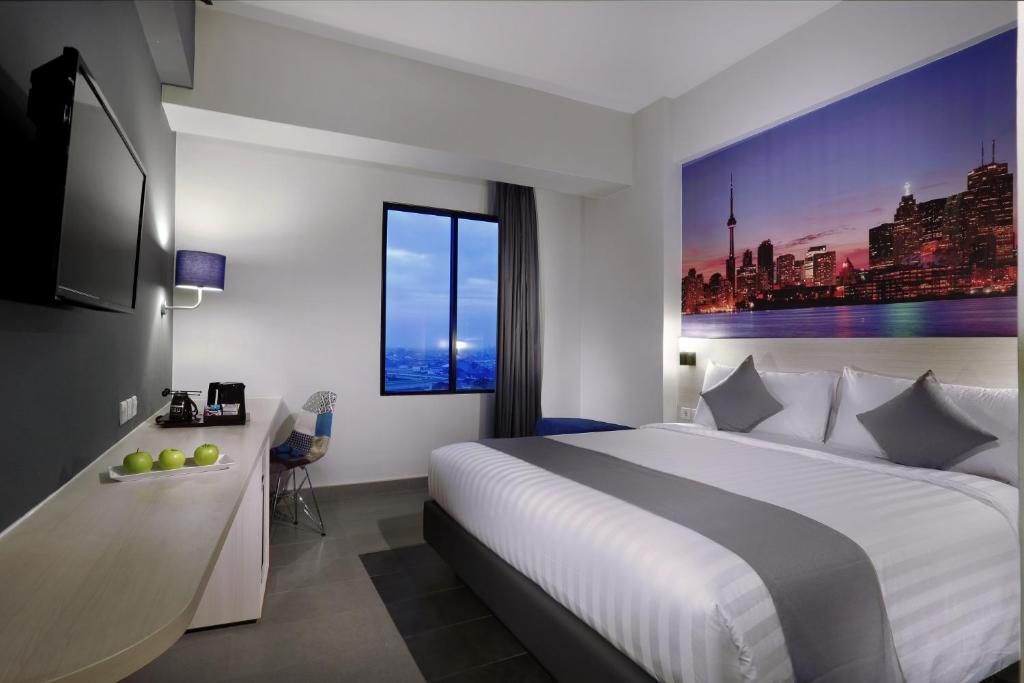 Двухместный (Двухместный номер Делюкс с 1 кроватью), Hotel Neo+ Kebayoran Jakarta