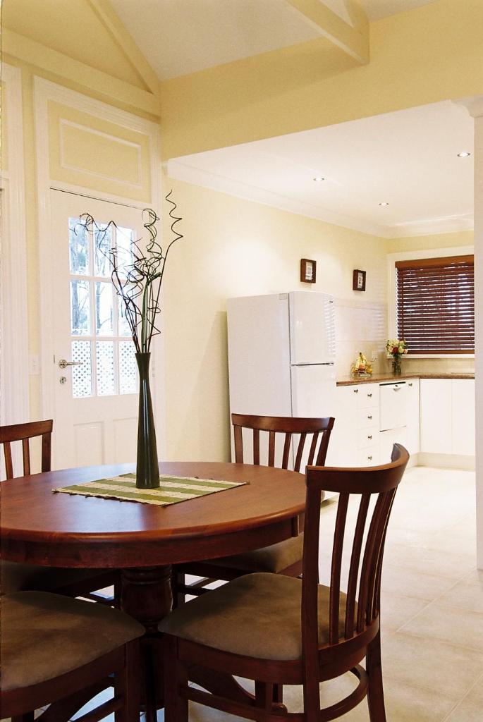 Waverley House Cottages photo 2