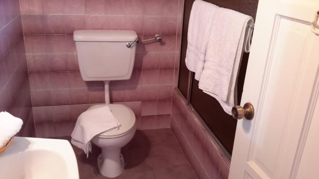 Top Ranking Hill View Guesthouse photo 3