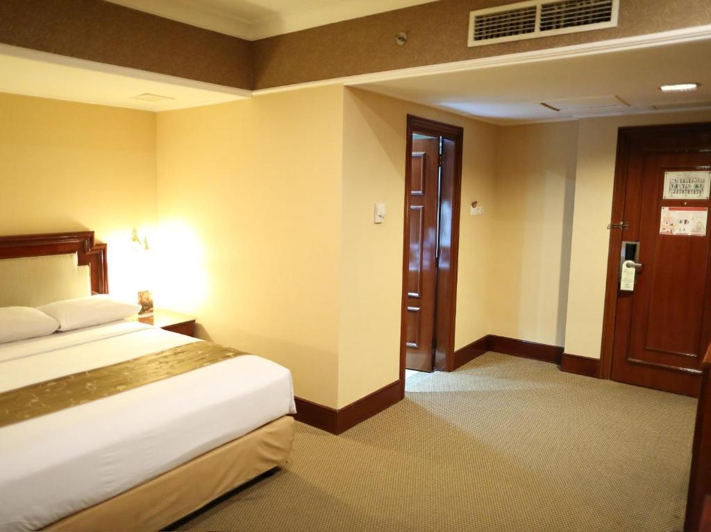 Двухместный (Номер Делюкс), Golden Boutique Hotel Melawai