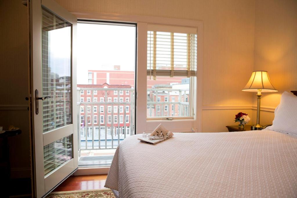 Двухместный (Номер с кроватью размера «queen-size»), Penn's View Hotel Philadelphia
