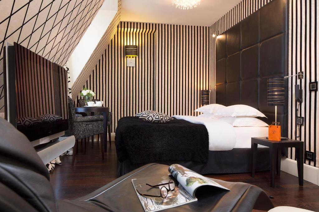Сьюит (Полулюкс, вид на Эйфелеву башню), Hotel Ares Eiffel