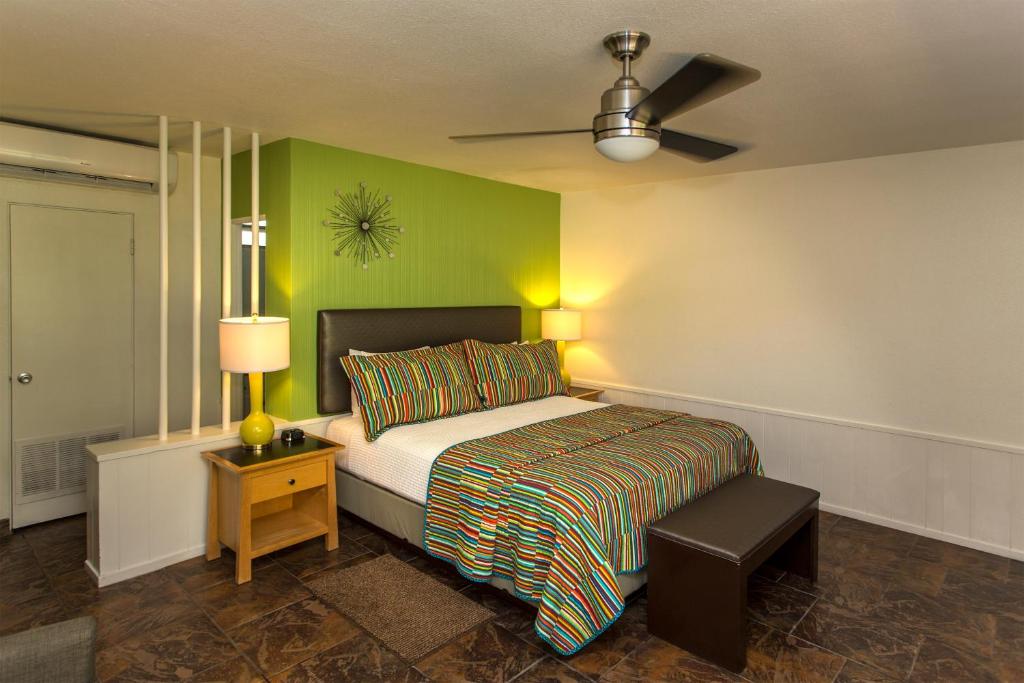 Desert Riviera Hotel photo 2