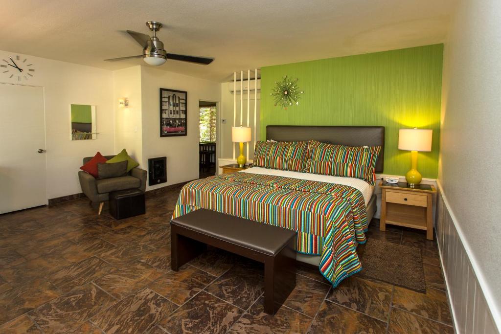 Desert Riviera Hotel photo 1