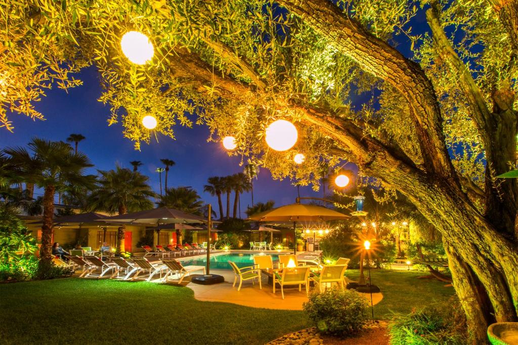 Desert Riviera Hotel photo 3