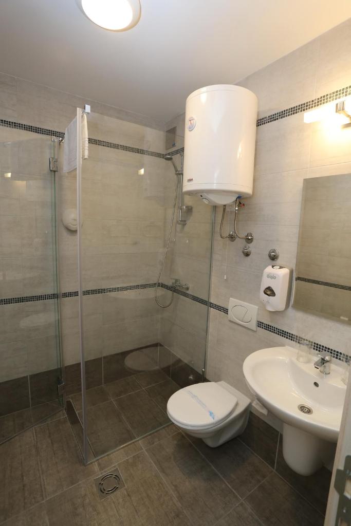 Трехместный (Трехместный номер с собственной ванной комнатой), Bed & Breakfast Grad