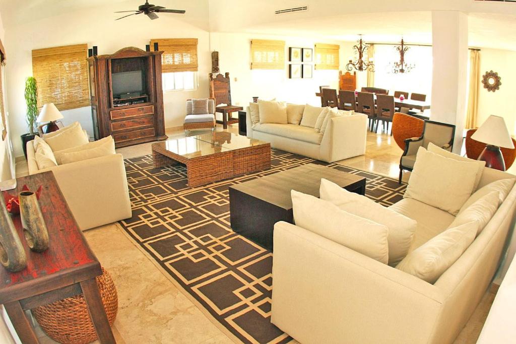Izcalli Luxury Villa photo 4