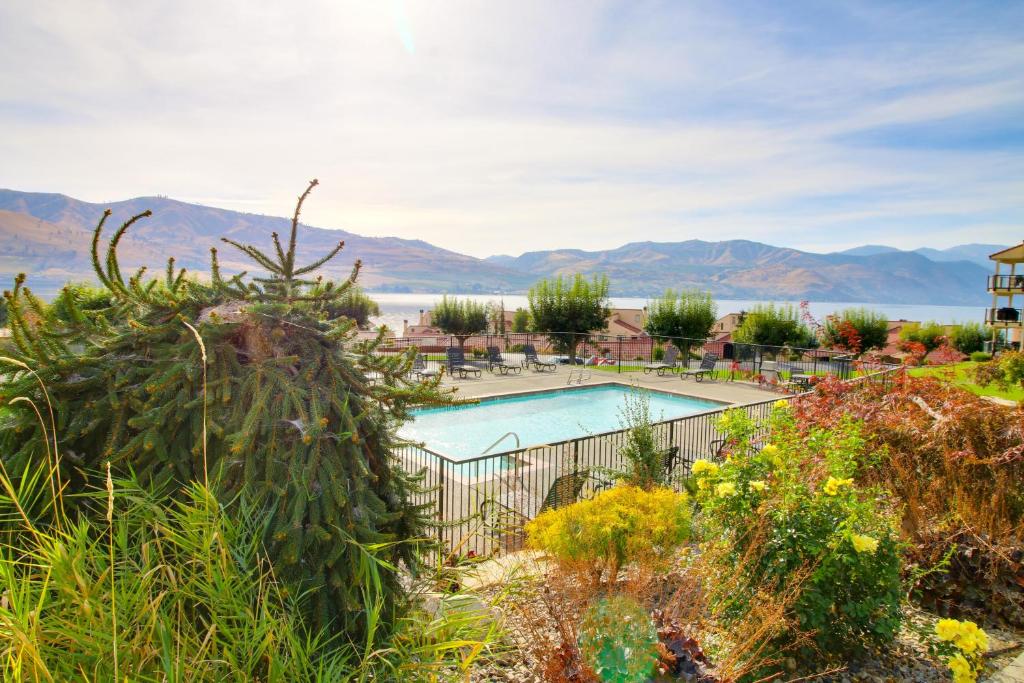 Lake Chelan Shores photo 2