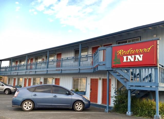 Redwood Inn photo 3