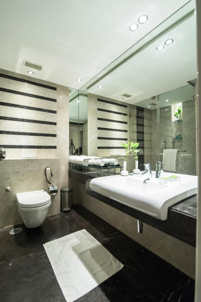 Апартаменты (Апартаменты-студио с кухней), Halcyon Condominiums
