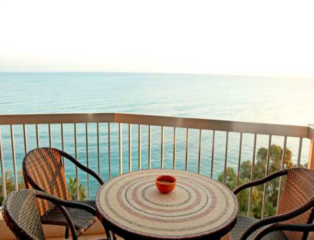 Poseidonia Beach Hotel photo 2