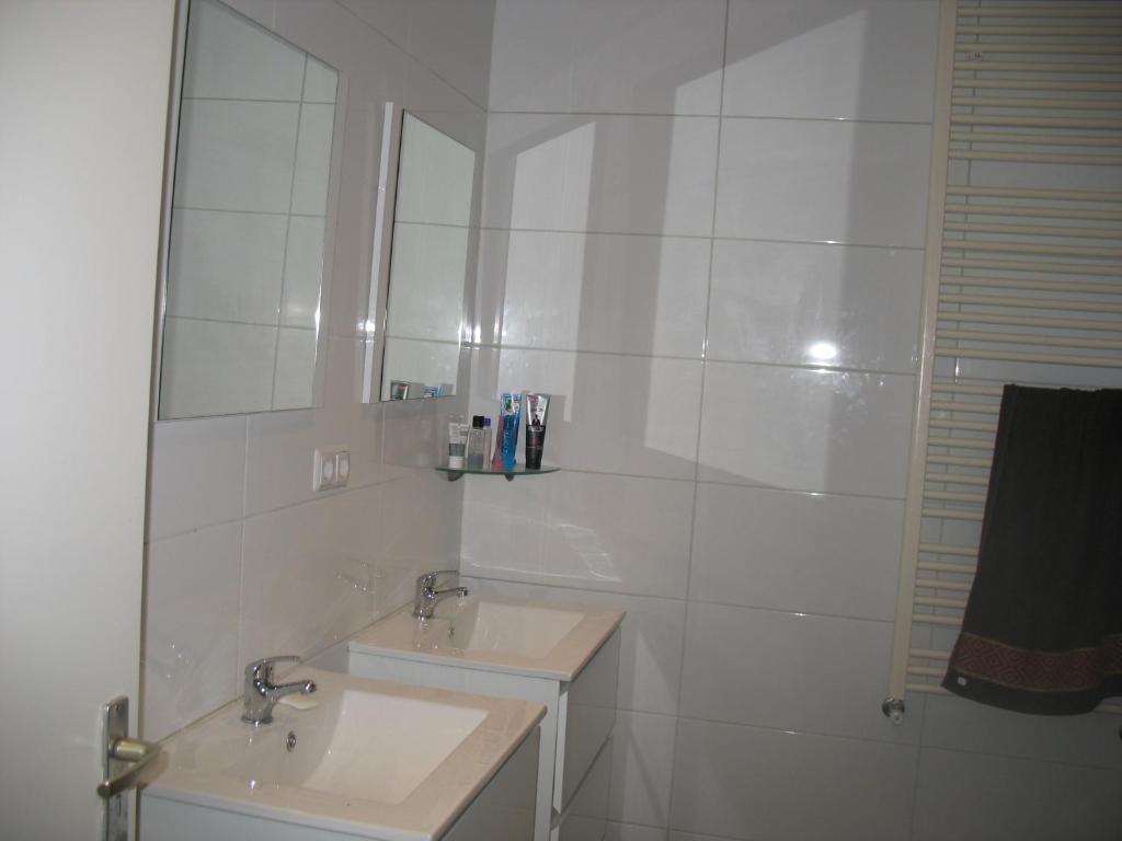 Двухместный (Двухместный номер с 1 кроватью и общей ванной комнатой), Guest House Amsterdam