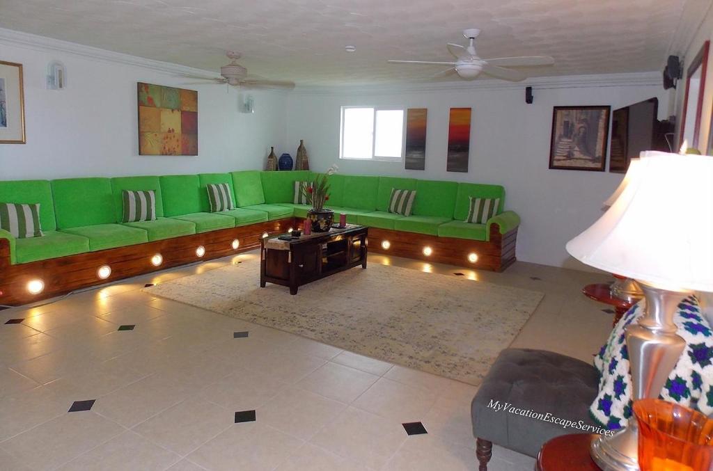 Royal Vista Villa photo 1