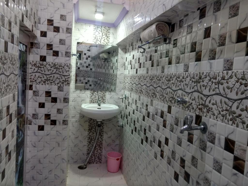 Двухместный (Улучшенный номер с кроватью размера «king-size»), City Hotel