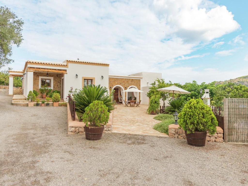 Charming Villa in Benirras with Jacuzzi photo 3