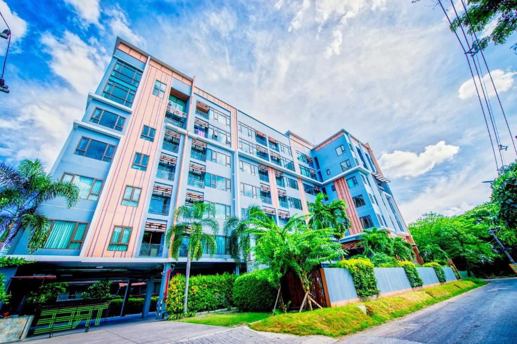 Tree Boutique Residence - Quiet Oasis - Stunning View, Pool & Gym, Chiang Mai