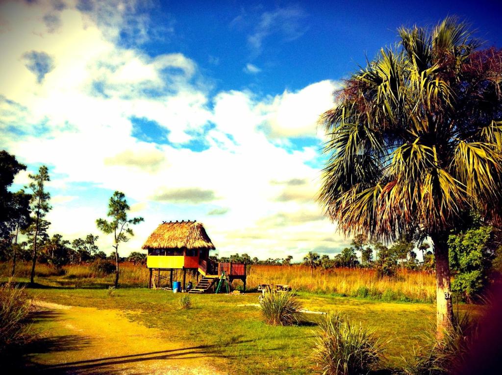 Everglades Chickee Cottages - Ochopee image