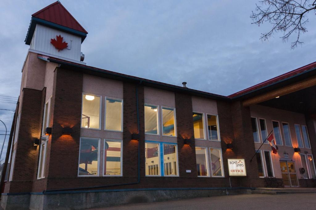 BCMInns - Peace River photo 4