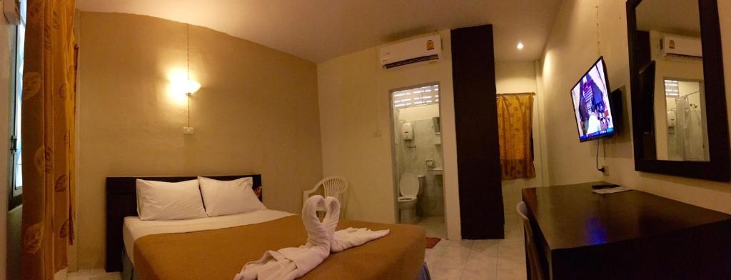 Двухместный (Улучшенный двухместный номер с 1 кроватью), Baantonsai Garden Resort