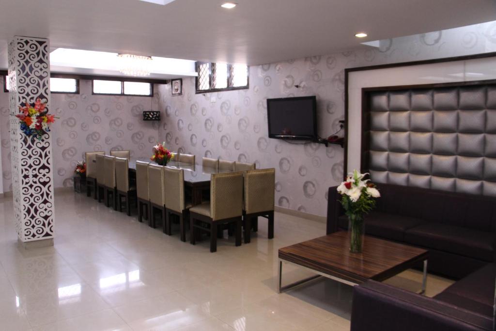Двухместный (Стандартный двухместный номер с 1 кроватью), Hotel Sundeep Inn