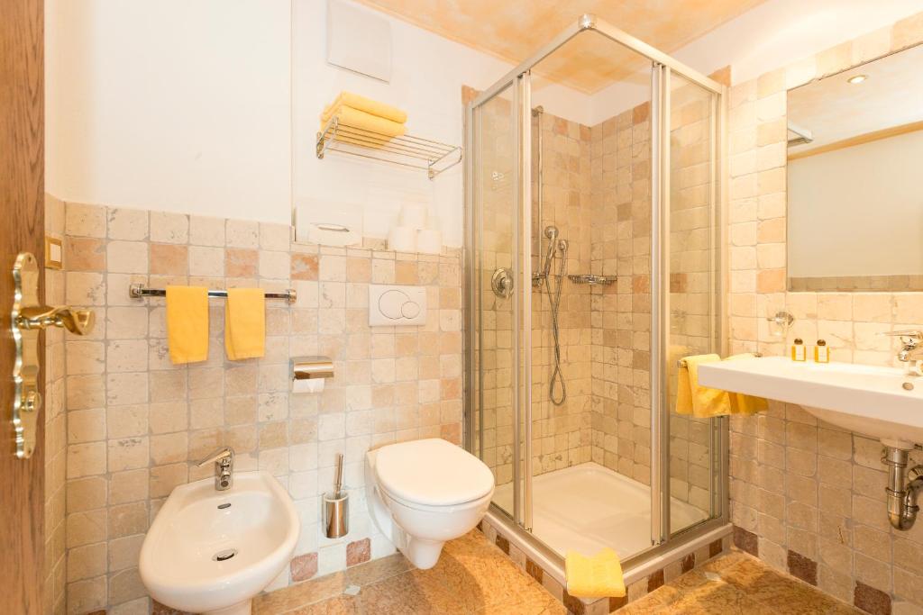 Landhotel Tharerwirt photo 4
