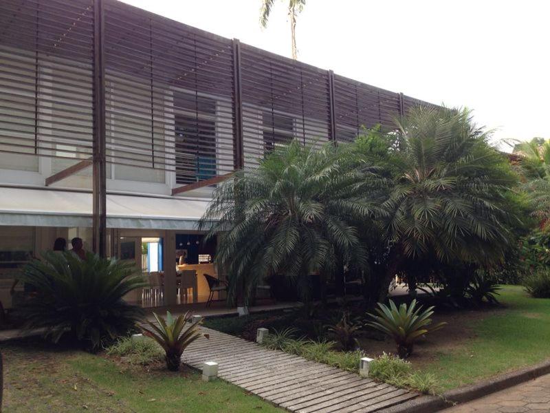 Confortável Casa Condomínio Marbella