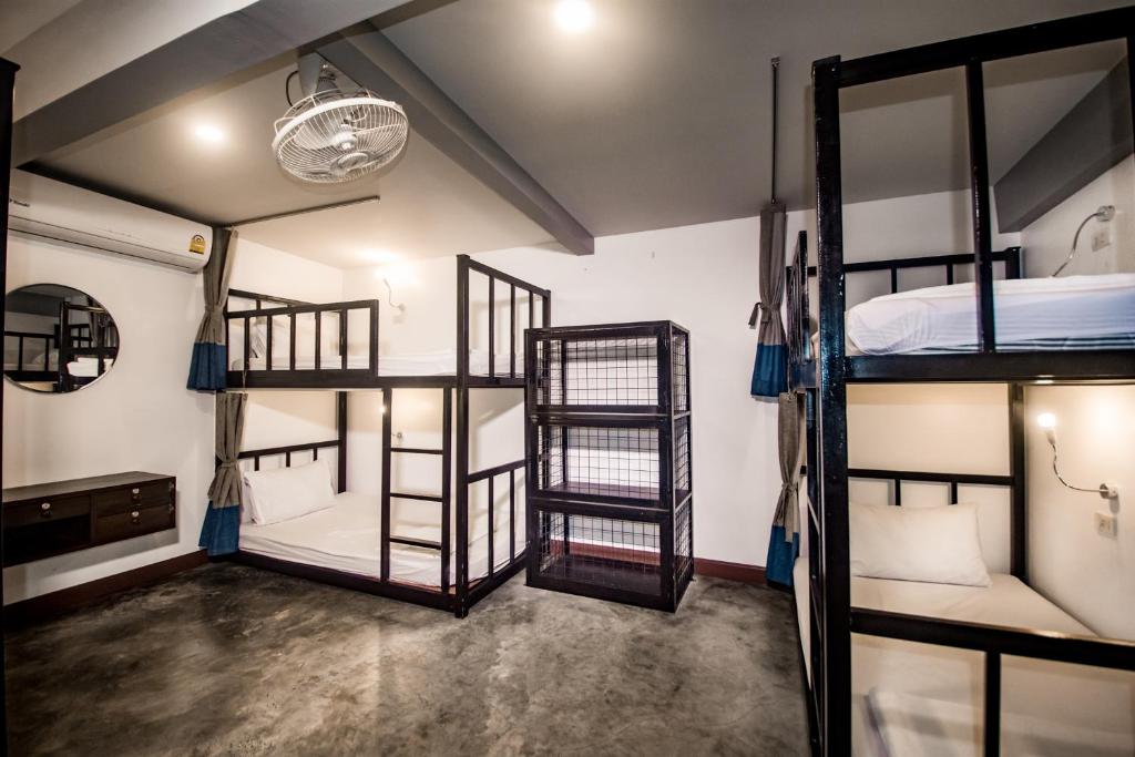 Номер (Кровать в общем номере с 4 кроватями), Balcony Party Hostel - Adult Only +18