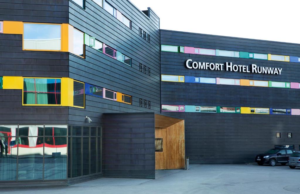 Comfort Hotel RunWay photo 1