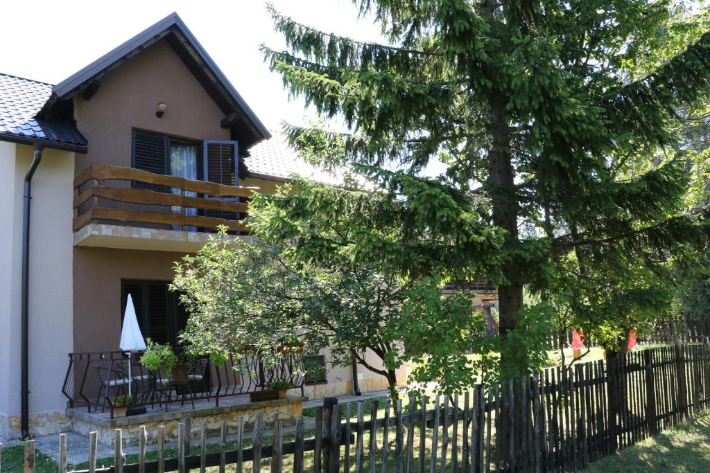 Holiday Home "Iris" near Plitvice Lakes photo 3