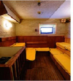 Capsule Hotel Kobe Sannomiya (Male Only) photo 1