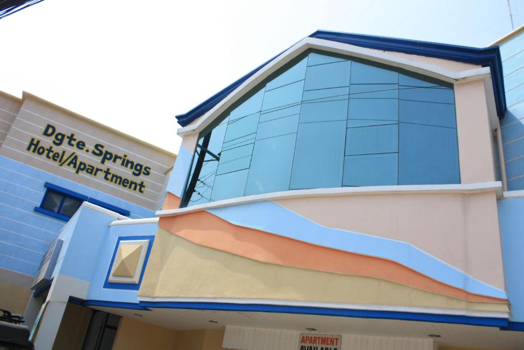 Dumaguete Springs Apartment photo 4