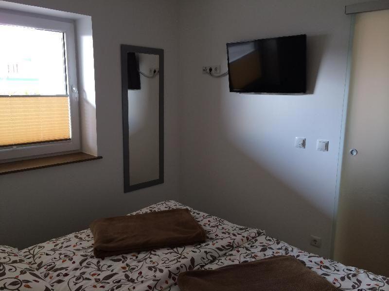 Moderne-Ferienwohnung-in-ruhiger-Lage photo 4