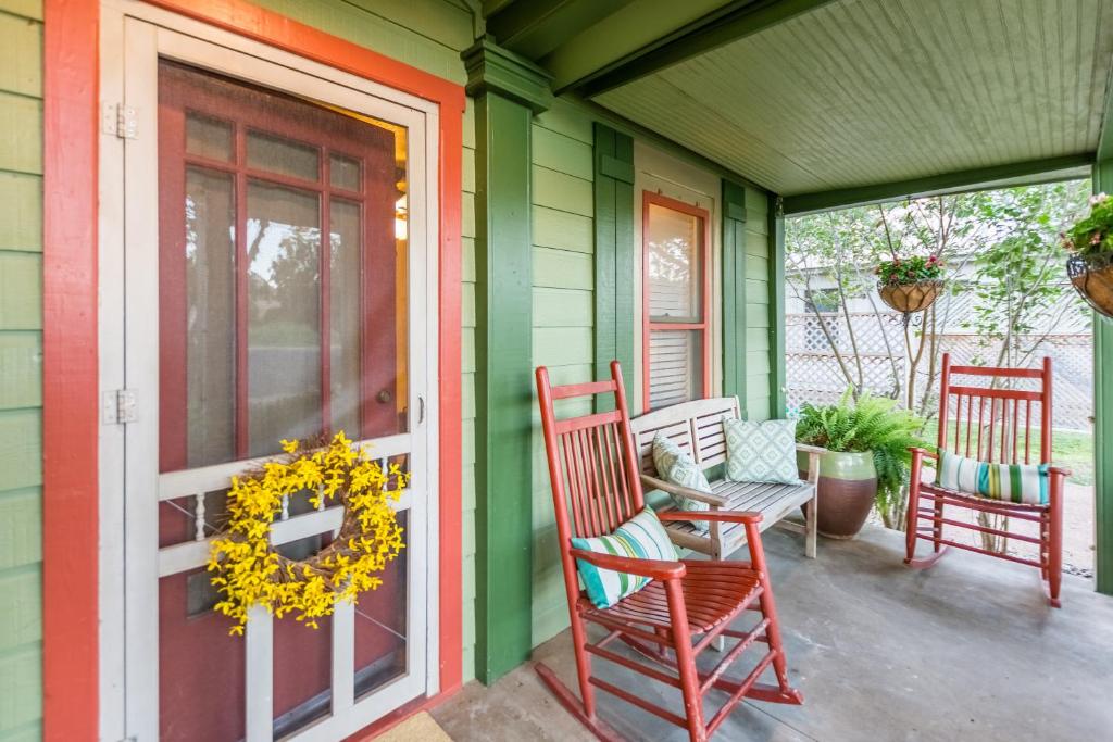 Agape Front Cottage photo 1