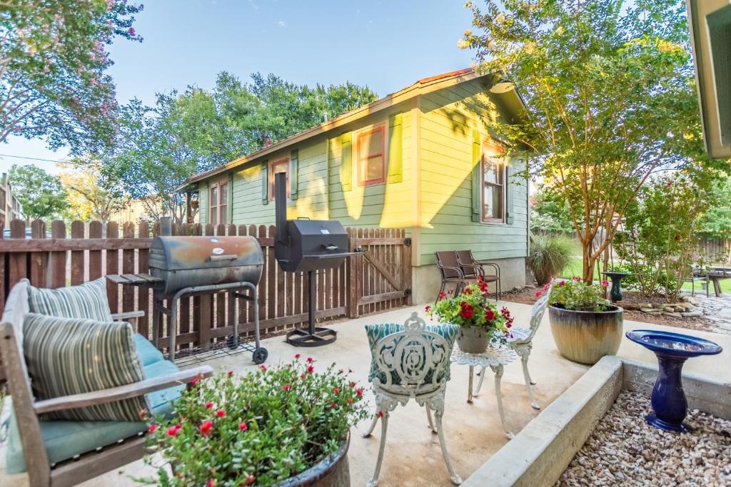Agape Front Cottage photo 3