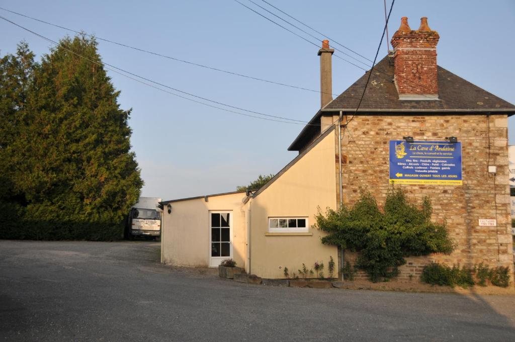 Maison de famille rustique Durée de location 7 jours minimum 1 chien maximum photo 4