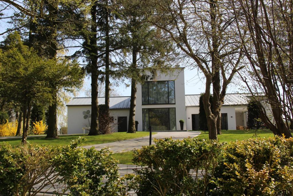Kleeblatthaus WG flieder photo 1