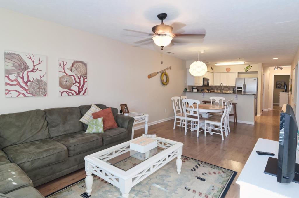 Pawleys Island Vacation Rentals llc image